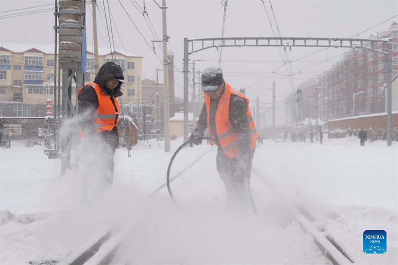 Chine : des vagues de blizzard frappent le Heilongjiang