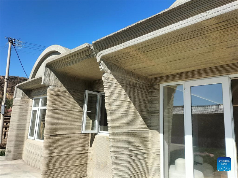 Une maison imprimée en 3D prend forme dans la Chine rurale