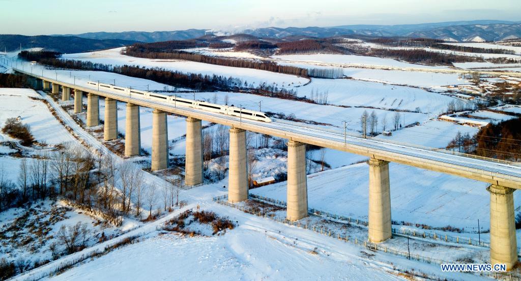 Chine : mise en service d'une nouvelle ligne ferroviaire à grande vitesse dans la zone froide