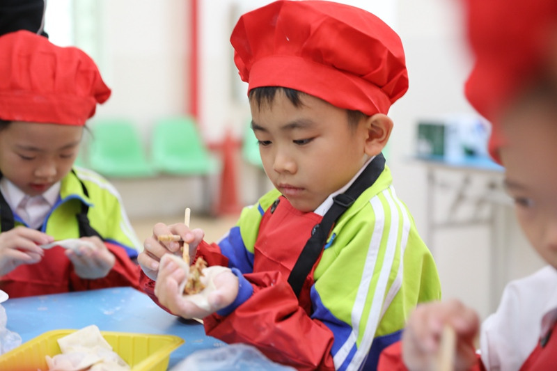 Hainan : des salles de classe parfumées aident les enfants à grandir dans la joie