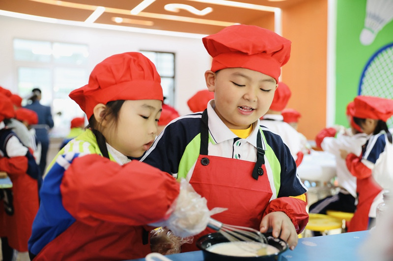 Hainan : des salles de classe parfumées aident les enfants à grandir dans la joie