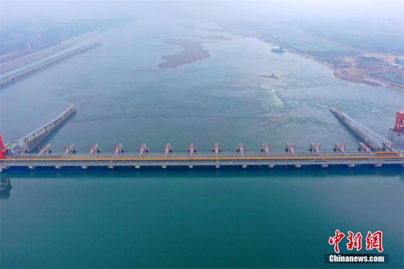 Jiangxi : les ? Petites Trois Gorges du fleuve Ganjiang ? entrent en service