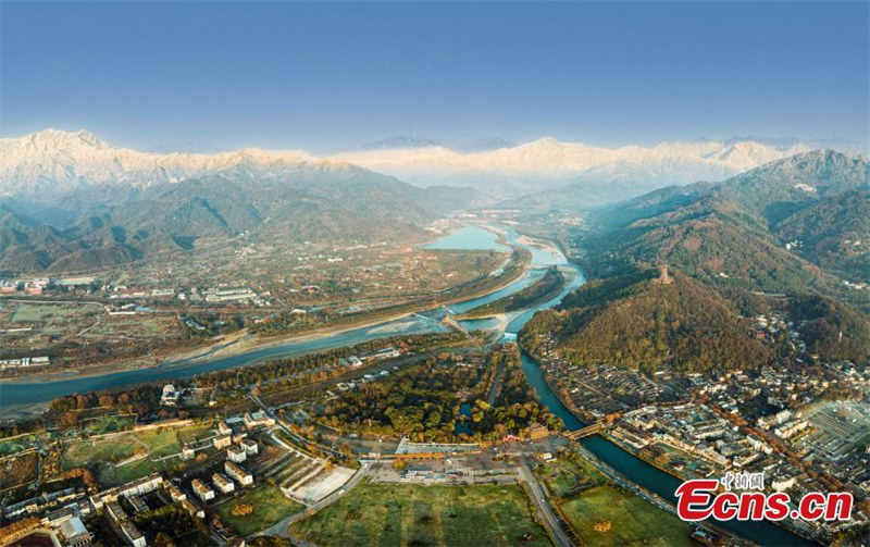 Les paysages d'hiver de Dujiangyan, site du patrimoine mondial