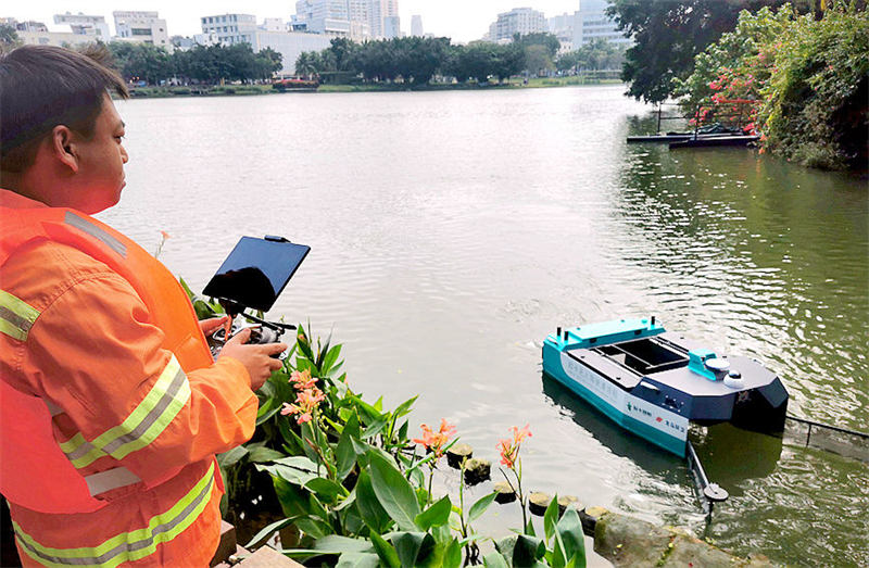 Hainan teste un bateau de nettoyage autonome, 20 fois plus efficace que le bateau à nettoyage manuel