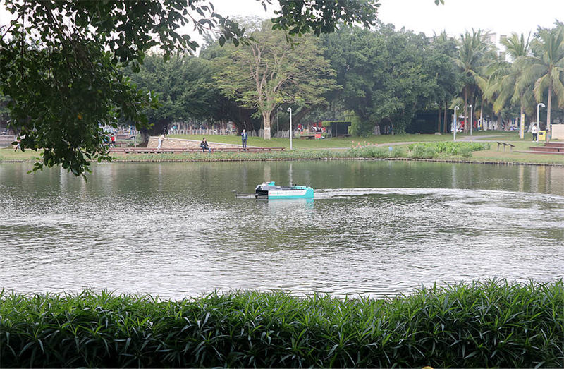 Hainan teste un bateau de nettoyage autonome, 20 fois plus efficace que le bateau à nettoyage manuel