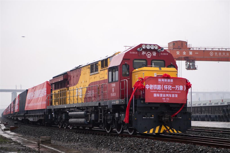 Le Hunan lance un service de fret ferroviaire international Chine-Laos