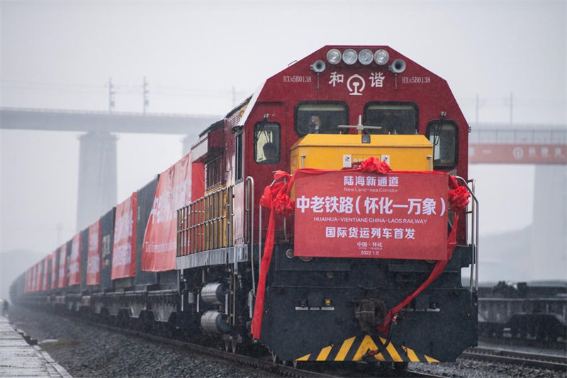 Le Hunan lance un service de fret ferroviaire international Chine-Laos