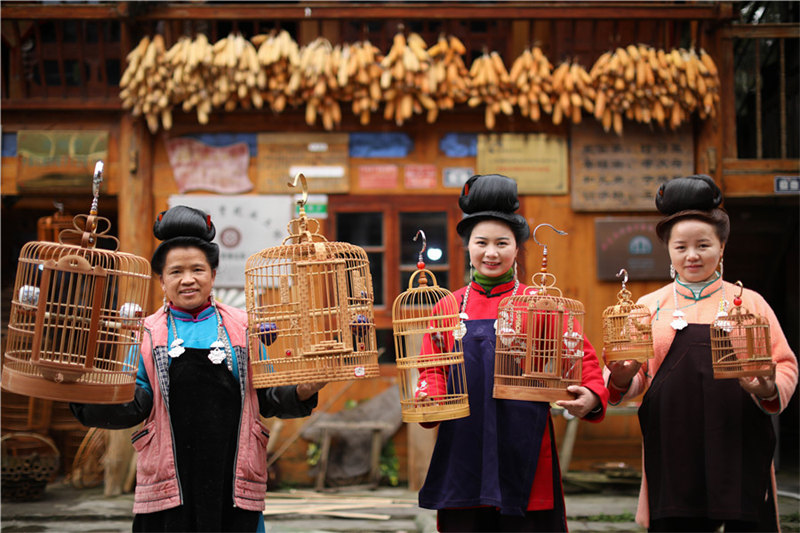 Les cages à oiseaux fabriquées à la main en Chine populaires sur les marchés chinois et international