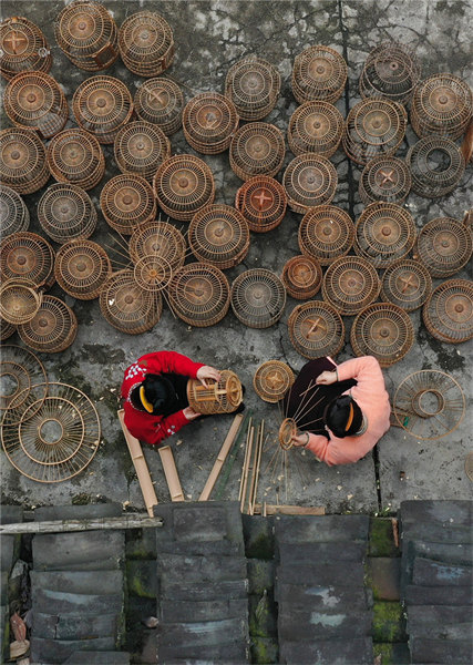 Les cages à oiseaux fabriquées à la main en Chine populaires sur les marchés chinois et international