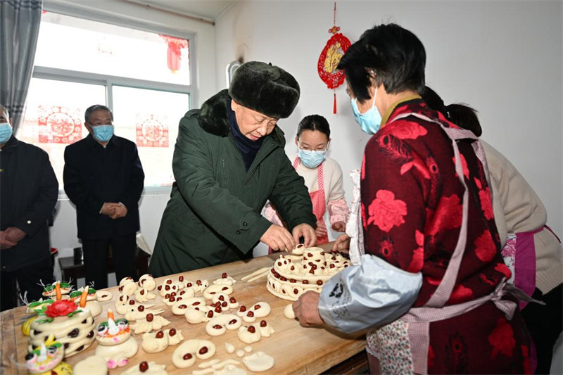 Xi Jinping exprime ses voeux pour la fête du Printemps à tous les Chinois durant sa visite au Shanxi