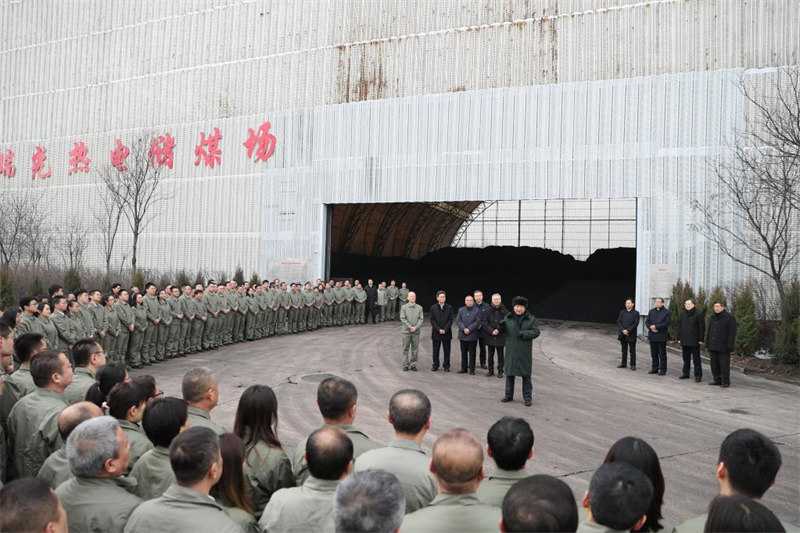 Xi Jinping exprime ses voeux pour la fête du Printemps à tous les Chinois durant sa visite au Shanxi