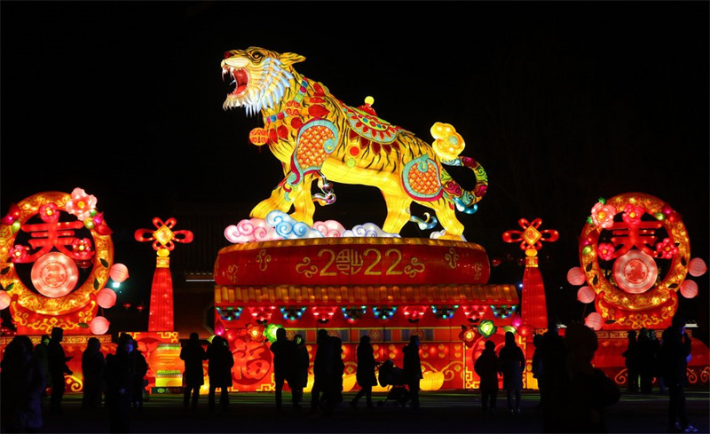 Chine : exposition de lanternes à Shenyang au Liaoning