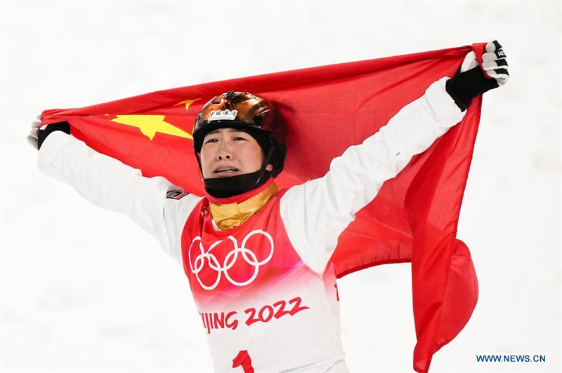 (BEIJING 2022) La Chinoise Xu Mengtao remporte la médaille d'or en saut acrobatique femmes