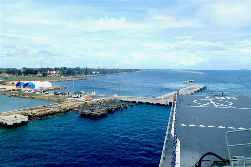 Départ des Tonga de navires de la marine chinoise après la livraison de fournitures de secours