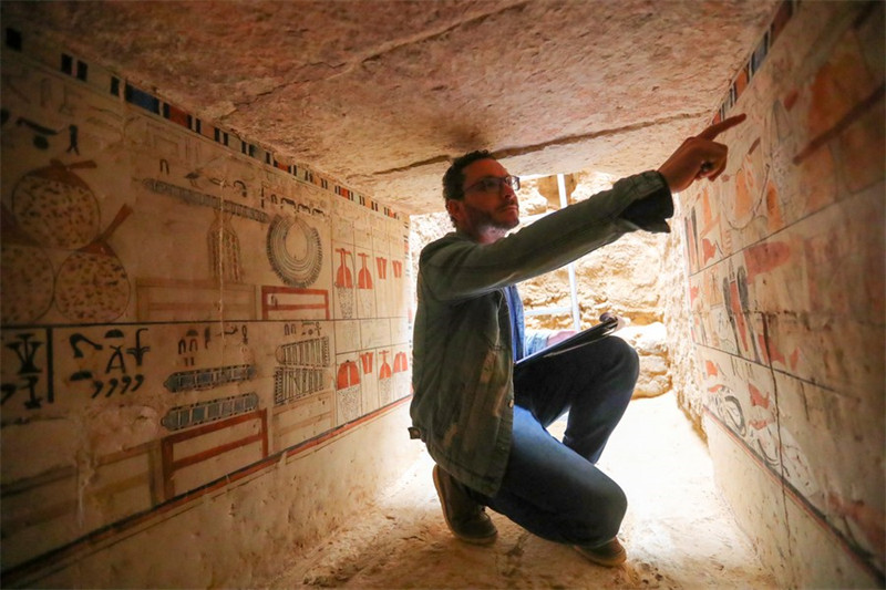 L'Egypte découvre cinq tombes antiques vieilles de 4.000 ans