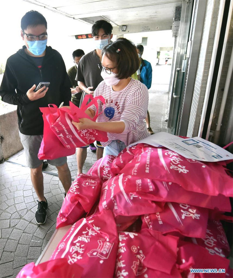 (COVID-19) Chine : contr?le de l'épidémie à Hong Kong