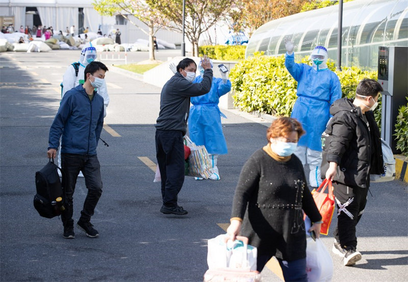 (COVID-19) Plus de 11 000 personnes sont sorties de l'h?pital à Shanghai