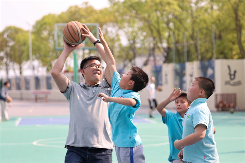 Une grande récréation joyeuse dans le Zhejiang