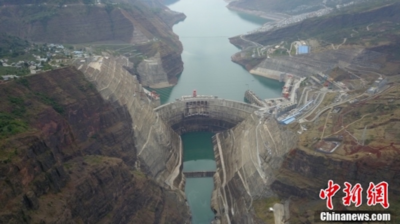 L'ensemble des 16 unités de la centrale hydroélectrique de Baihetan a été installé