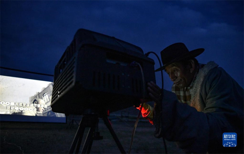 Tibet : un cinéma céleste en plein air