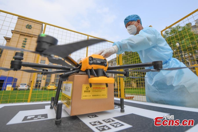 Des drones déployés pour livrer des échantillons d'acide nucléique à Hangzhou