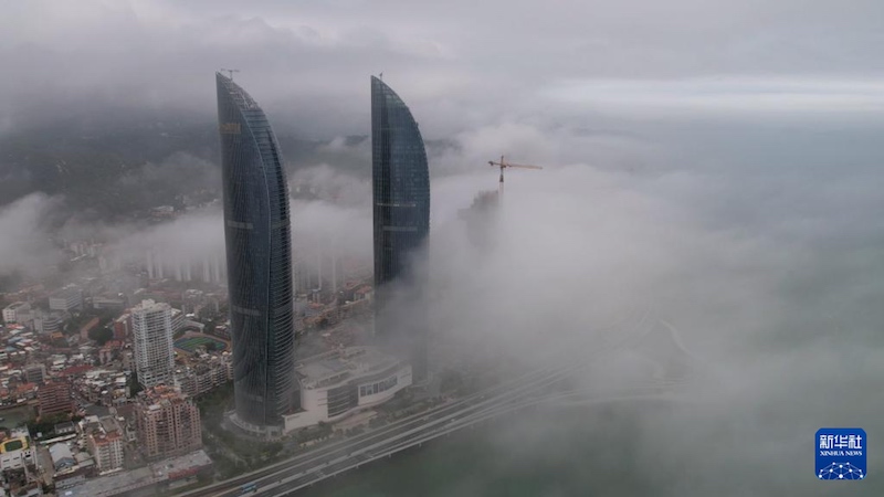 Un brouillard d'advection à Xiamen, dans le Fujian