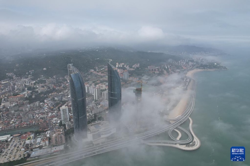 Un brouillard d'advection à Xiamen, dans le Fujian