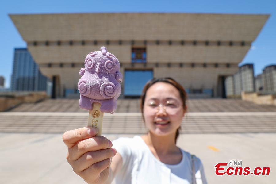 Des glaces mignonnes en forme d'? Angry Birds ? attirent des touristes dans le Shanxi