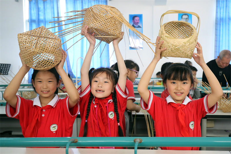 L'entrée du patrimoine culturel immatériel dans les écoles permet la transmission de la culture chinoise