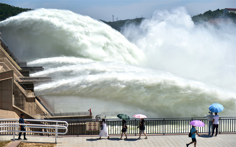 Henan: la scène spectaculaire de régulation de l'eau et du sable de Xiaolangdi sur le fleuve Jaune