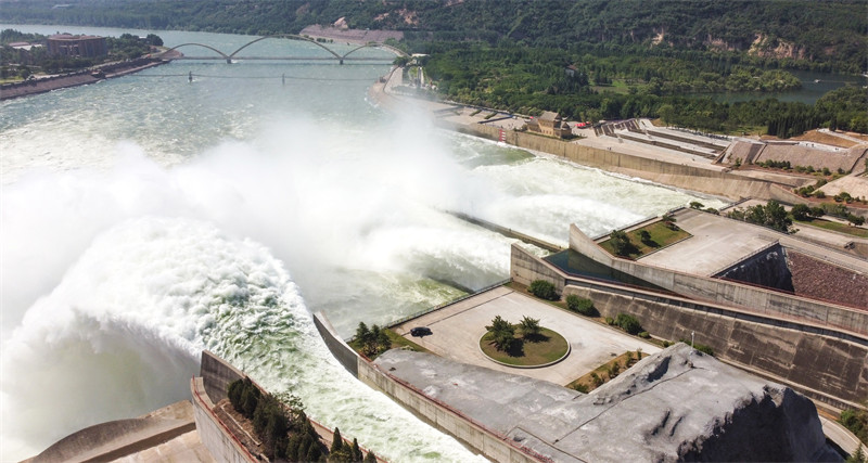 Henan: la scène spectaculaire de régulation de l'eau et du sable de Xiaolangdi sur le fleuve Jaune