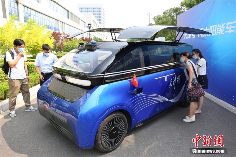 La première voiture purement solaire chinoise ? Tianjin ? fait sa tournée