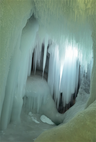 Shanxi : une grotte de glace qui soulage de la chaleur