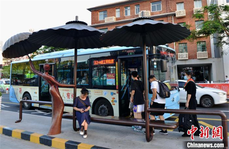 Fujian : des ? abribus artistiques ? inédits à Xiamen