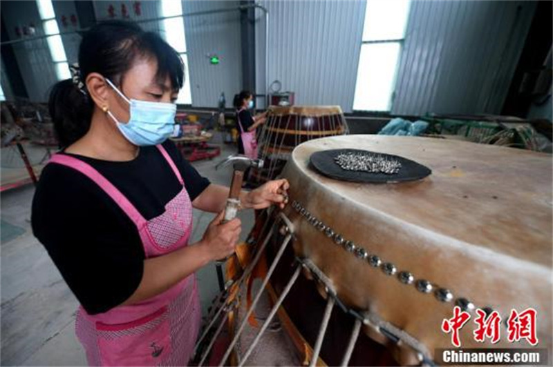 Hebei : les tambours folkloriques chinois de Raoyang sont vendus à travers le monde