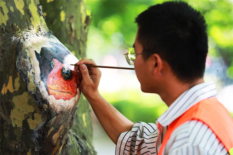 Jiangxi : des animaux 3D ? dans des arbres ?, une nouvelle mesure de conservation des arbres à Jiujiang