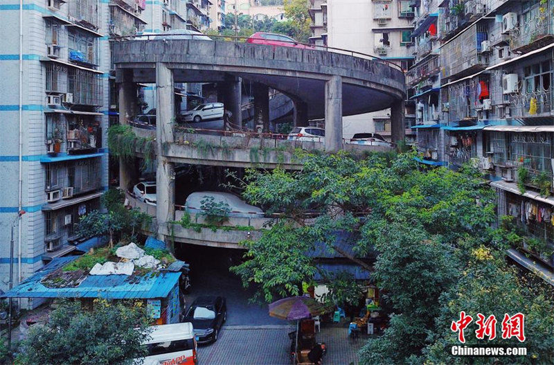 Un parking en spirale de 5 étages à Chongqing