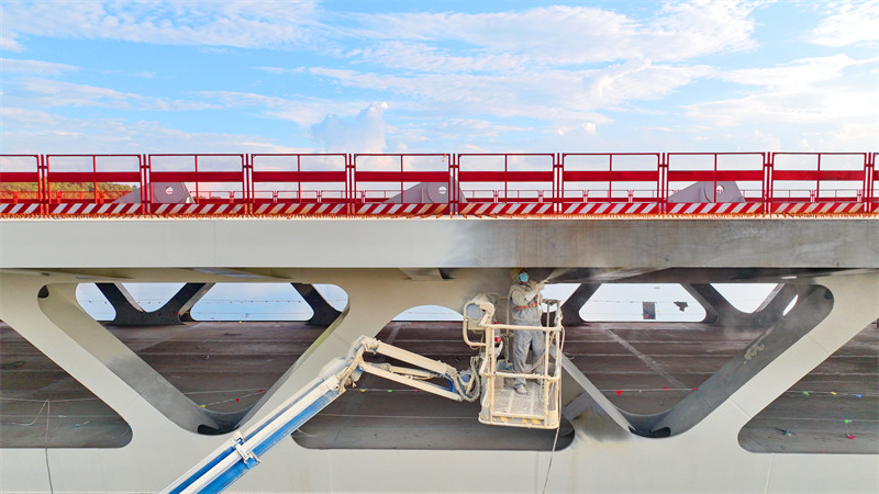 Jiangxi : la construction du pont paysager à deux étages sur le fleuve Zhang à Ganzhou