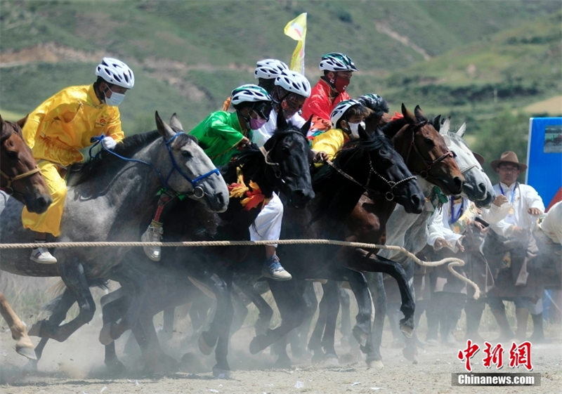 Sichuan : le début de la course de chevaux de l'événement ? Voyage culturel de Rangbala 2022 ?