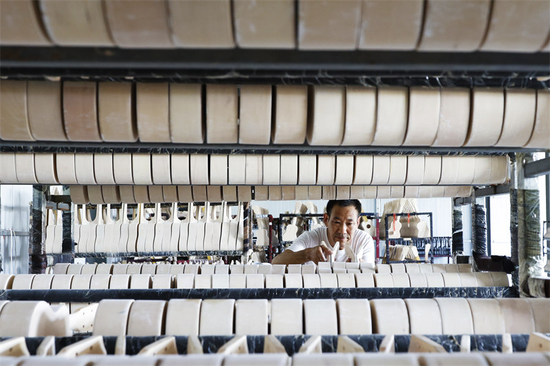 Jiangsu : les instruments de musique donnent une vie prospère à Shuyang