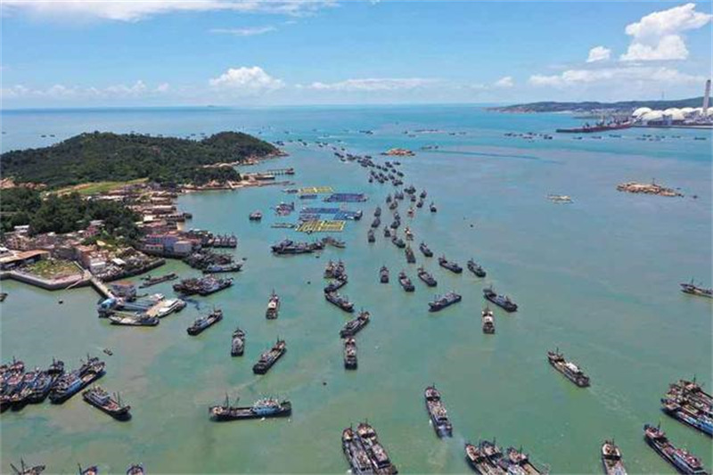 Fujian : des milliers de bateaux sont sortis en mer pour la pêche