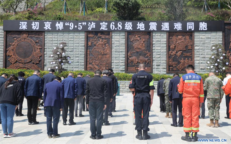 Chine : hommage aux victimes du séisme de Luding