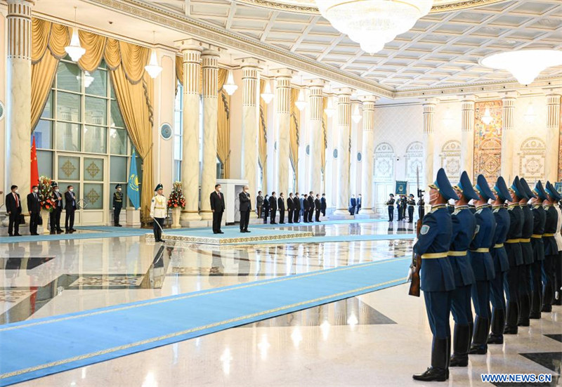 Le président chinois effectue une visite d'Etat au Kazakhstan