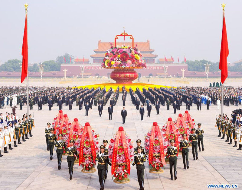 Xi Jinping rend hommage aux héros nationaux à l'occasion de la Journée des martyrs