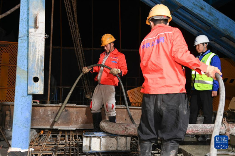 Ligne ferroviaire Hangzhou-Wenzhou : fin de la jonction de la poutre continue à la plus grande portée