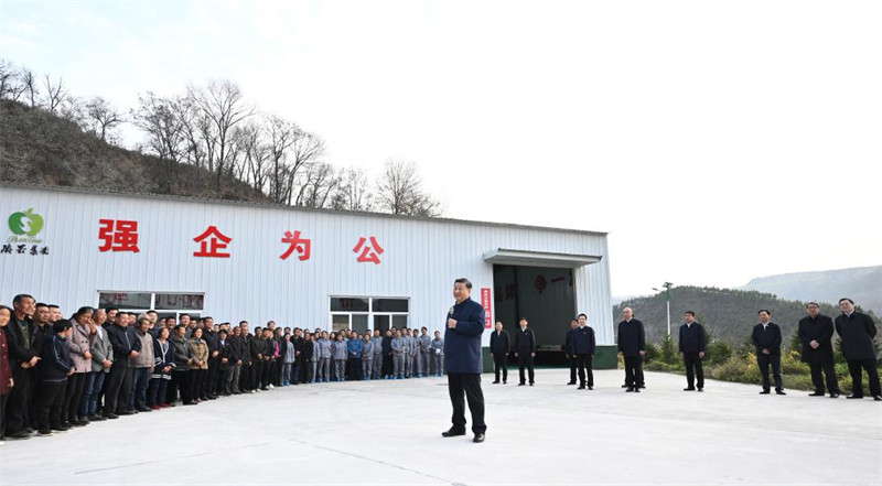 Xi Jinping souligne l'importance de faire progresser la revitalisation rurale durant ses inspections au Shaanxi et au Henan