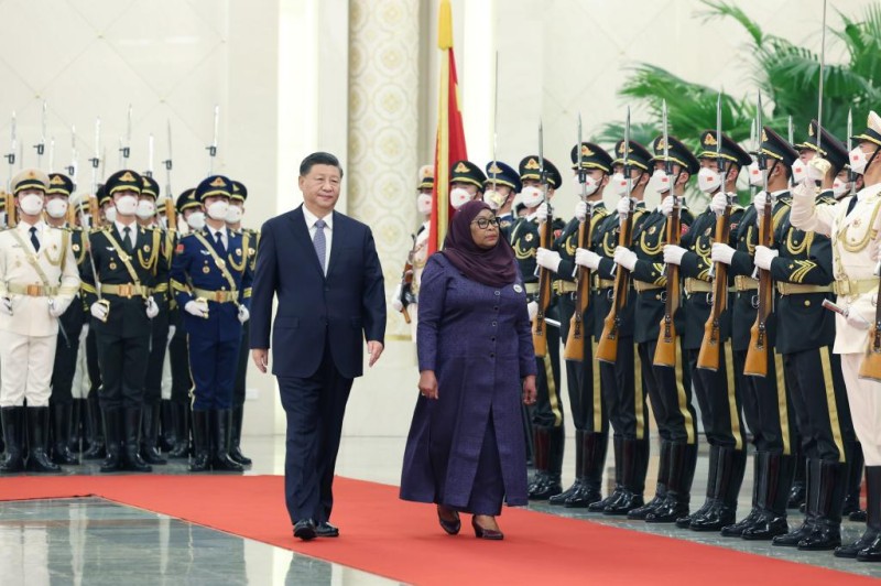 Xi Jinping s'entretient avec la présidente tanzanienne