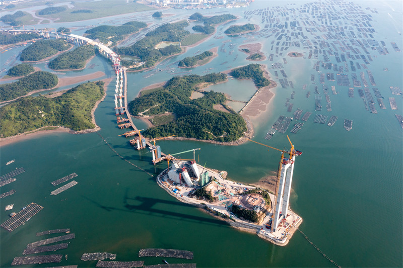 Guangxi : la construction du pont de Longmen est en cours