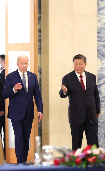 Xi et Biden ont eu des échanges de vues francs et approfondis sur les liens bilatéraux et les grandes questions mondiales 