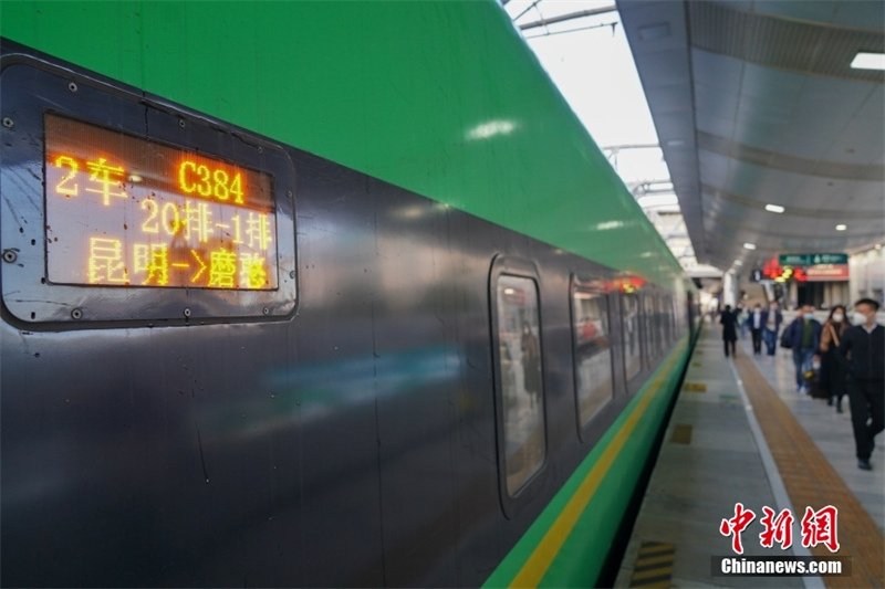 Des trains de grande qualité circulent entre Kunming et Mohan sur le chemin de fer Chine-Laos